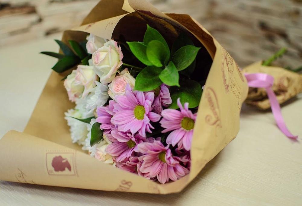 Букет цветов из: Розы и Хризантемы в Нахабино