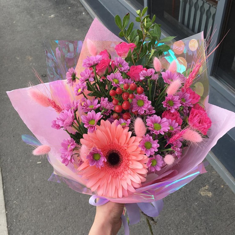 Букет цветов из: Розы, Герберы и Хризантемы в Нахабино