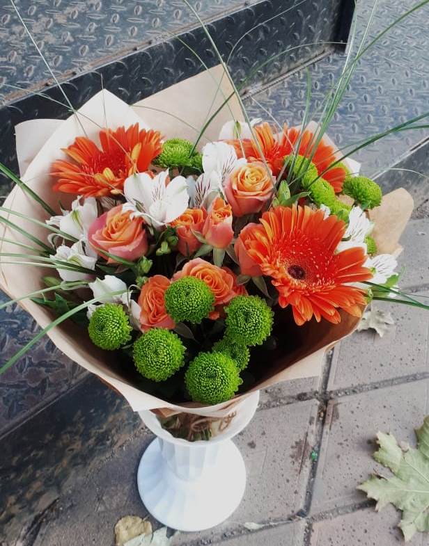 Букет цветов из: Герберы, Хризантемы, Альстромерии и Розы в Нахабино