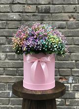 Цветочная композиция из Гипсофила и Розы в шляпной коробке в Нахабино