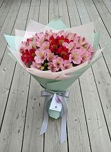 Букет цветов из:  Альстромерии в Нахабино
