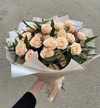 Букет Кремовые розы Латте в Нахабино