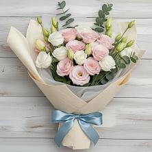 Букет цветов из:  Лизиантусы в Нахабино