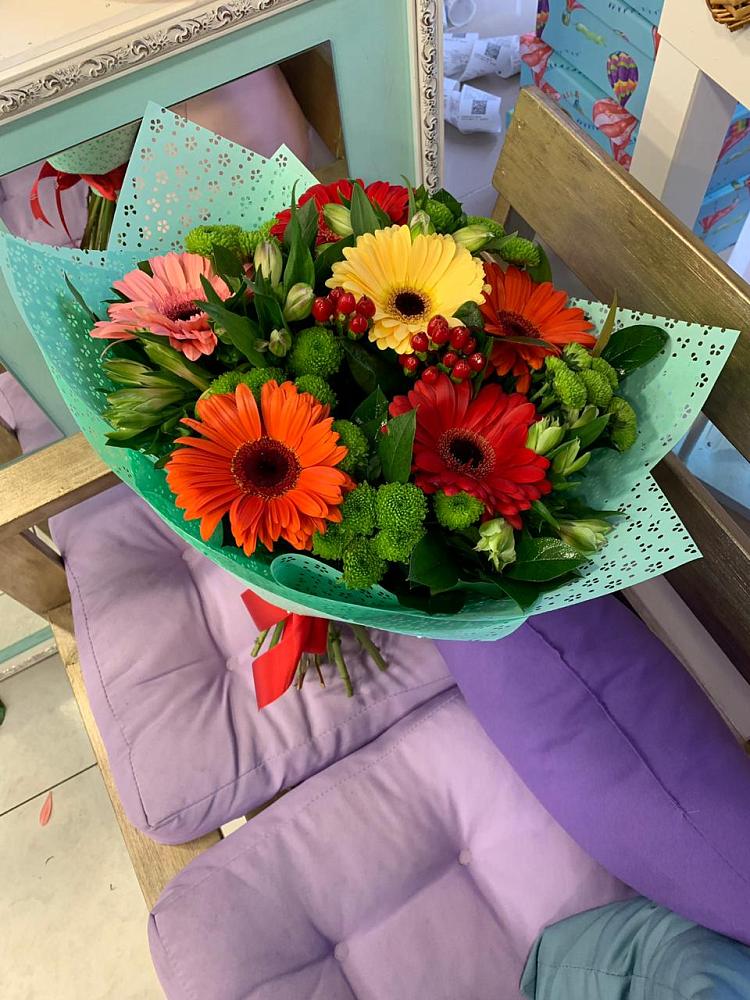 Букет цветов из: Герберы, Хризантемы и Альстромерии в Нахабино