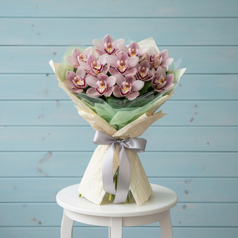 Букет цветов из: Орхидеи и Розы в Нахабино