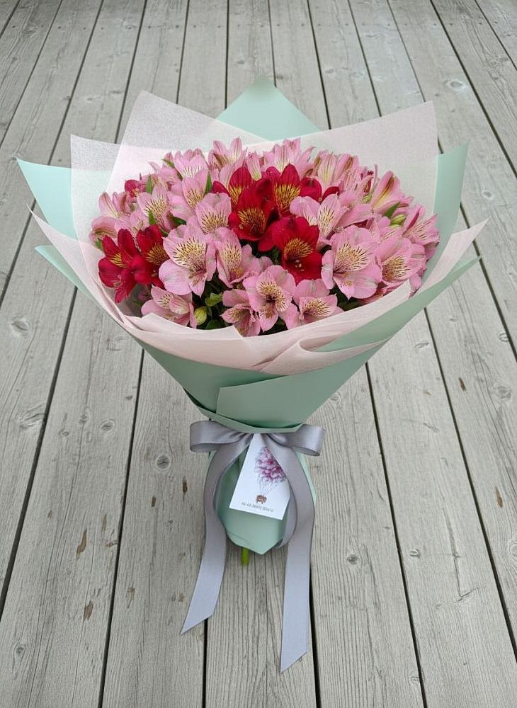 Букет цветов из: Альстромерии в Нахабино