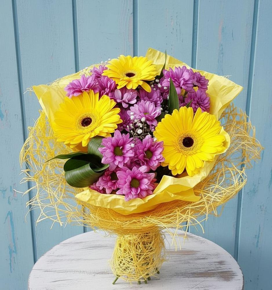 Букет цветов из: Хризантемы и Герберы в Нахабино