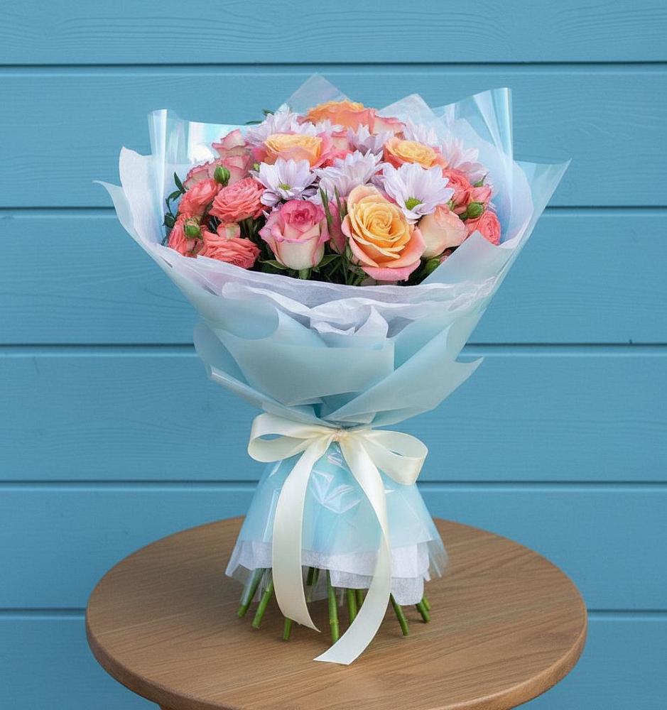 Букет цветов из: Хризантемы и Розы в Нахабино