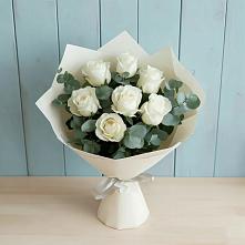 Букет Белые розы в Эвкалипте в Нахабино