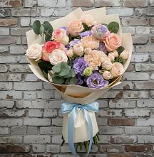 Букет цветов из:  Розы, Лизиантусы и Гвоздики в Нахабино