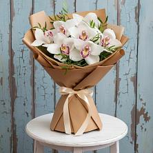 Букет цветов из:  Орхидеи и Розы в Нахабино